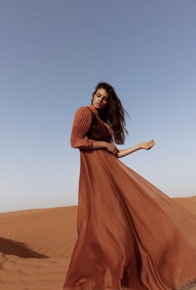 "الأزياء كانت دائماً حبي الأول"