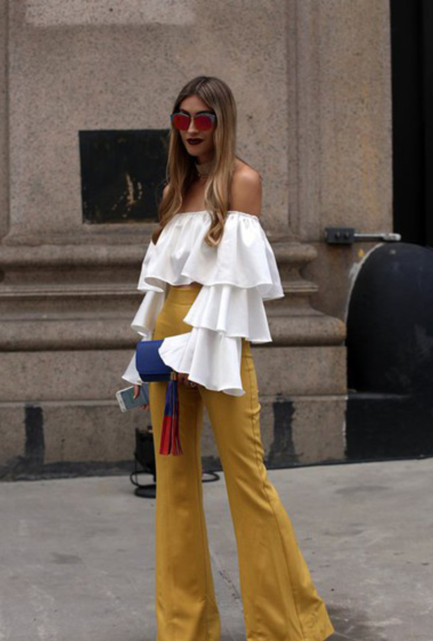 اختاري بلوزة مزينة بالكشكش لمختلف الاطلالات اليومية