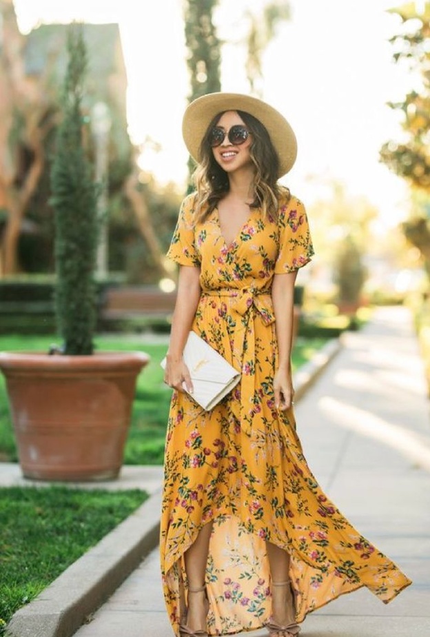 الكيمونو بالقماش المزين بالطبعات أنيق مع الألوان السادة