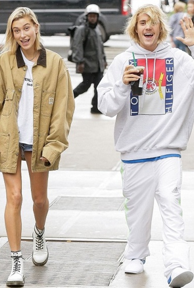 جاستن بيبر وهايلي بالدوين