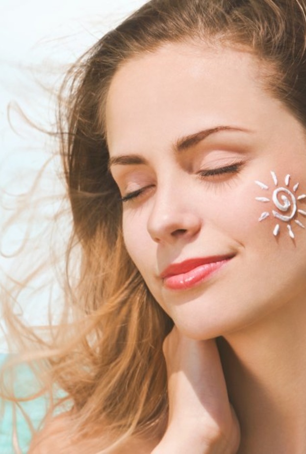 وضع واقي الشمس يحمي من الاورام السرطانية الجلدية