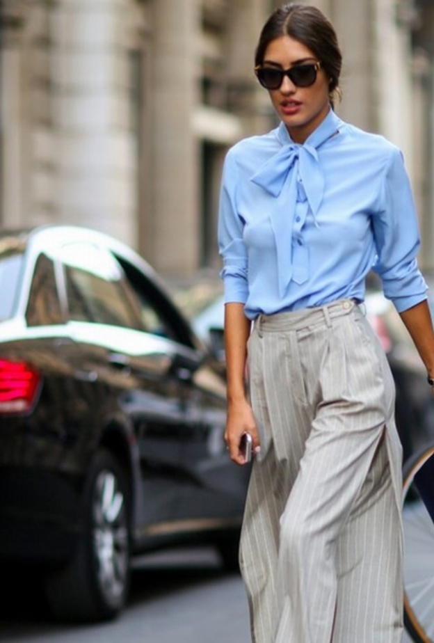 اختاري للعمل بلايز أنيقة مع البناطيل القماشية