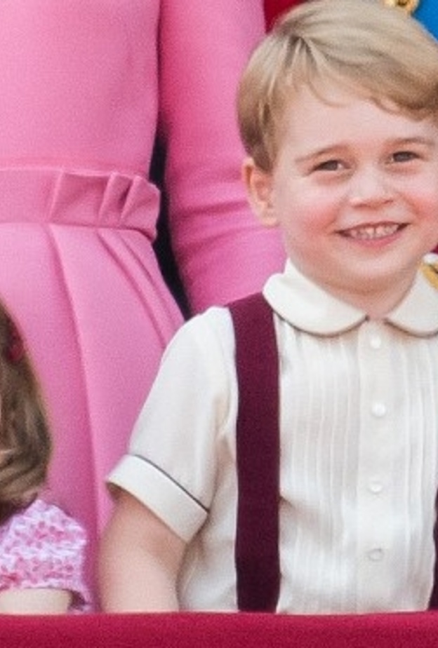 أهم قواعد الإتيكيت التي يجب أن يتعلمها أطفال العائلات الملكية قبل سن العاشرة