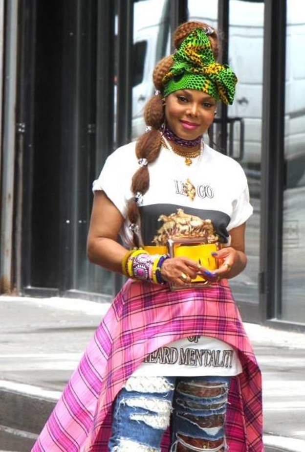 جانيت جاكسون تعود إلى الأضواء وتصور فيديو موسيقي في شوارع نيويورك