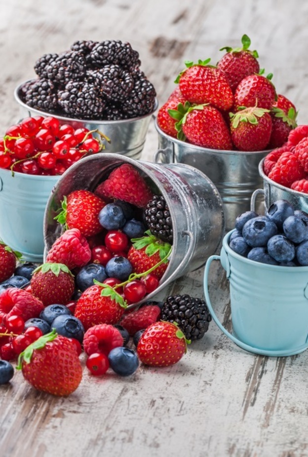 فوائد التوت لمرضى الكبد