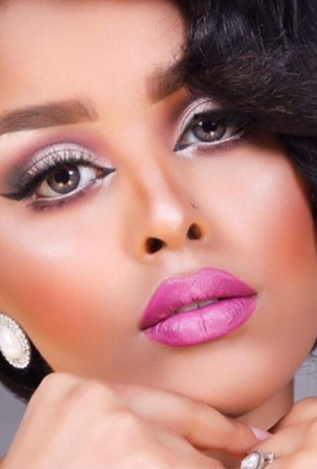 من مكياج الميك أب ارتست زينب العلي