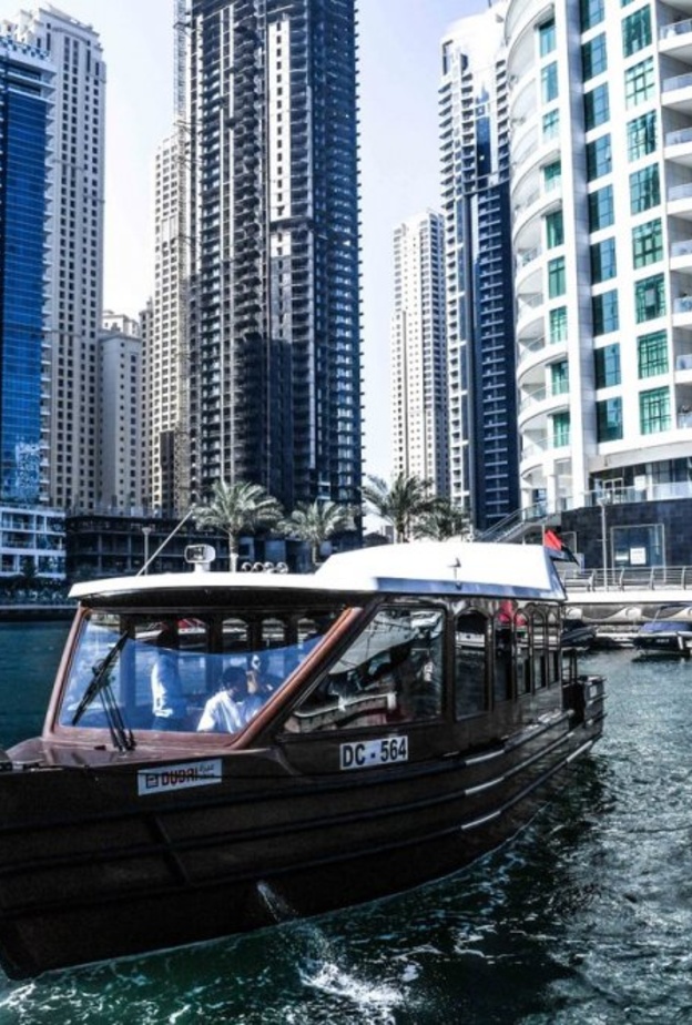 طرق دبي تطلق خدمة العبرة الكهربائية السياحية