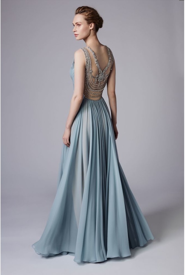 الوان فساتين خطوبة لصاحبات البشرة السمراء الداكنة 