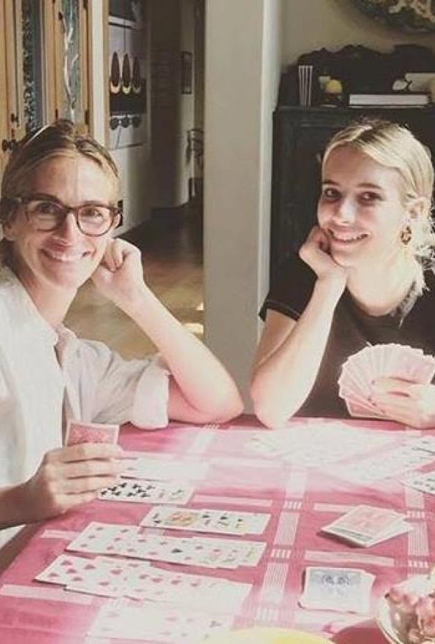 جوليا روبرتس تقضي عطلة نهاية أسبوع ممتعة مع صديقتها إيما روبرتس