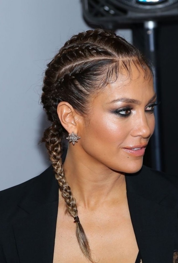 تسريحات شعر الضفائر الناعمة من الامام من وحي Emma Stone