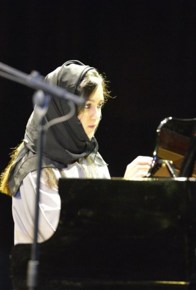 ايمان عشقت البيانو منذ طفولتها