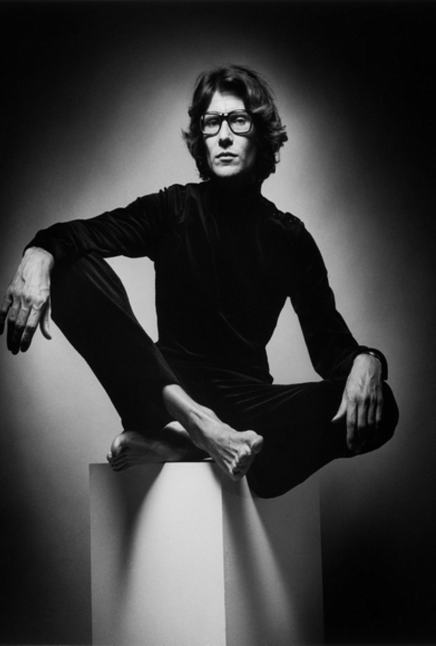 المبدع في تصميم الازياء ايف سان لوران Yves Saint Laurent