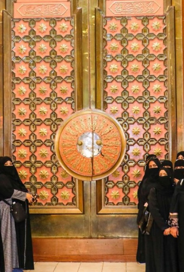 جانب من تدريب المطوفات