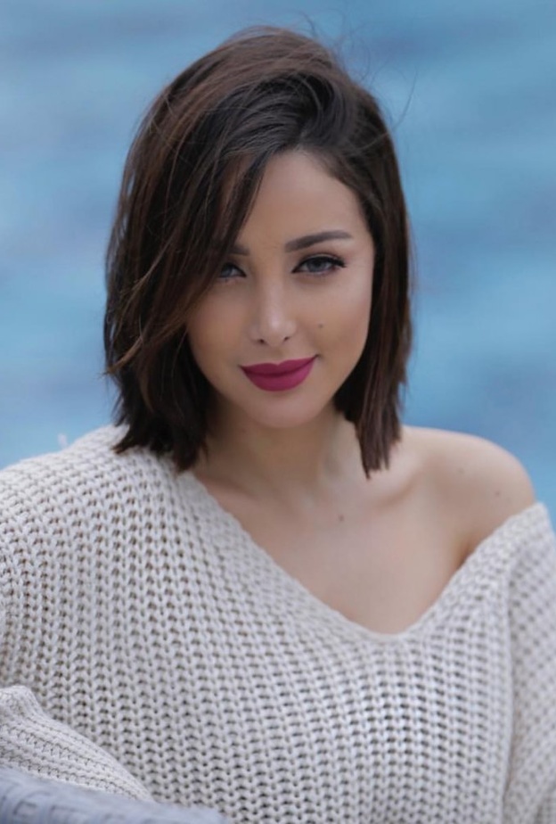  مكياج زهري براق بأسلوب بسمة بوسيل