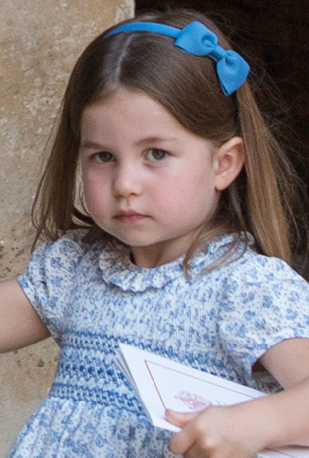 الأميرة تشارلوت مهووسة بالموضة والرقص