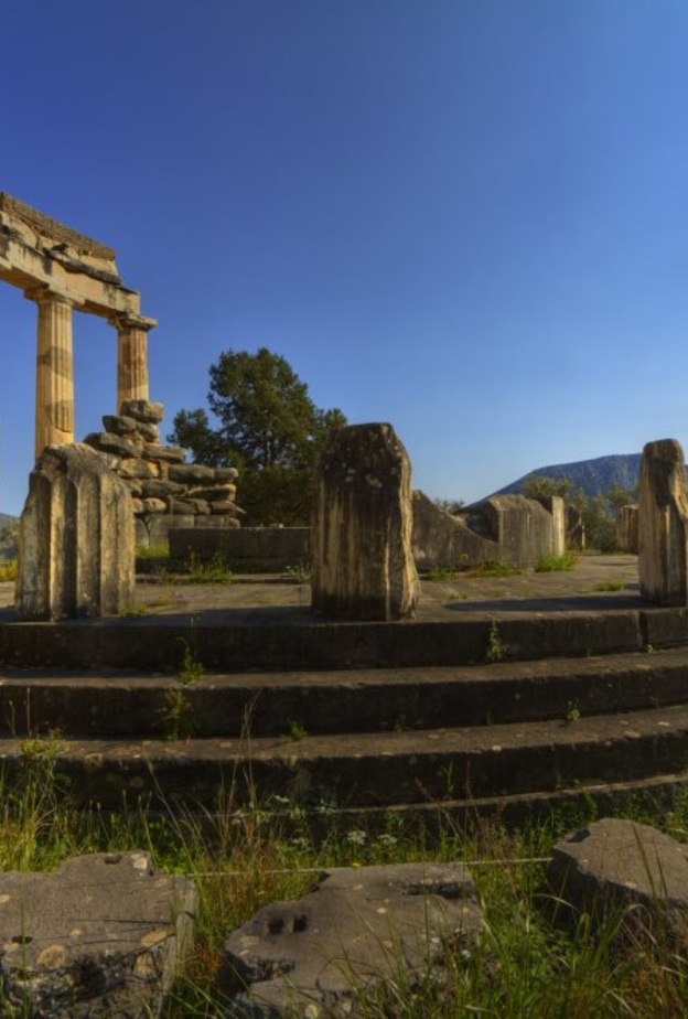 السياحة في اليونان دلفي