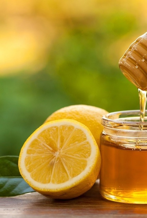 تناول الليمون مع العسل يعزز مناعة الجسم