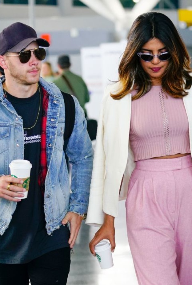 هل حاولت بريانكا تشوبرا أن تخفي خاتم الخطبة في يدها من وسائل الإعلام؟