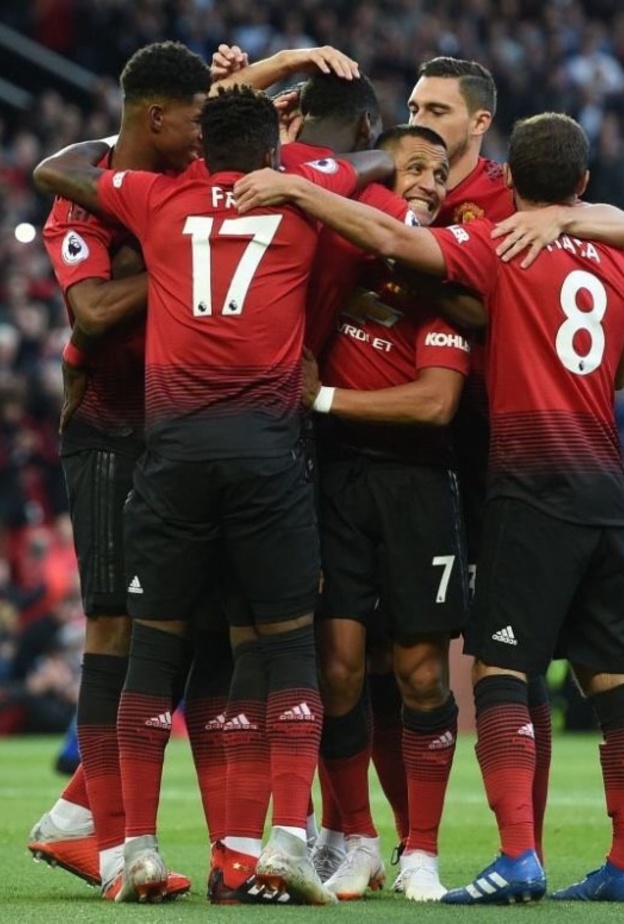 بول بوغبا يفتتح أهداف الدوري الإنجليزي هذا الموسم