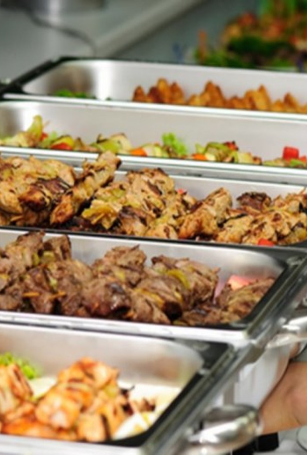 يجب على الحاج التأكد من صلاحية الأطعمة المعلبة