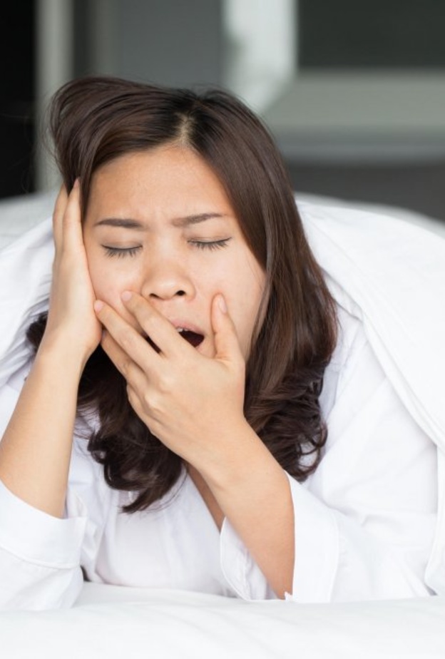 اسباب النوم الكثير والخمول والصداع