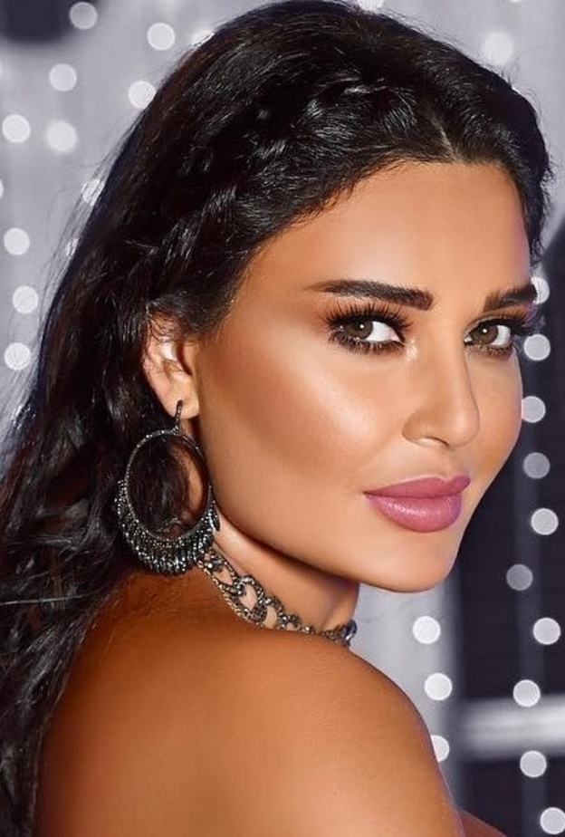 أي رسمة حواجب ستختارين ل عيد الأضحى 2018؟