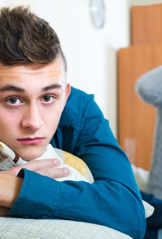 كيف تتعامل الأم مع الاحباط عند ابنها المراهق