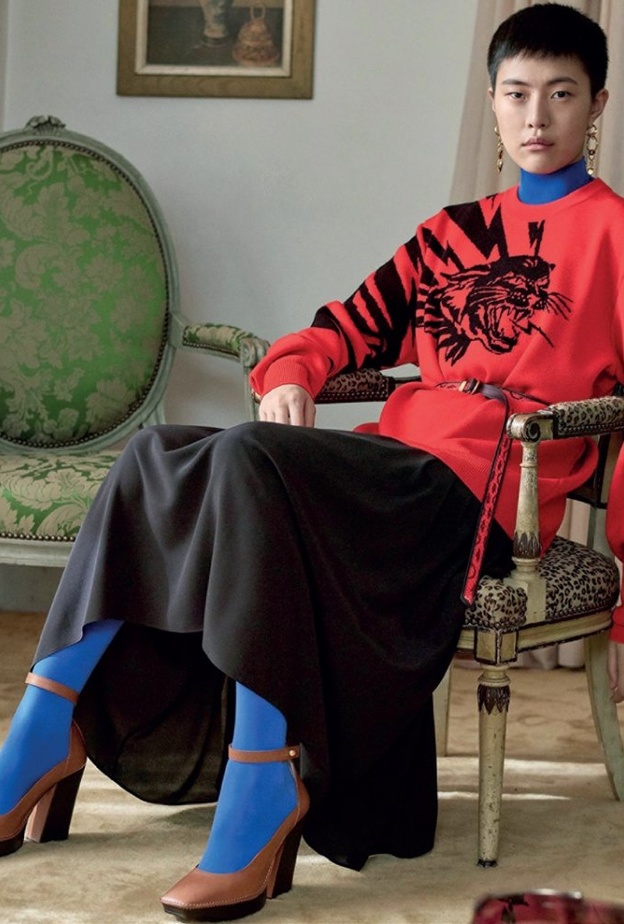 إطلالة بنقشات حيوانية من Givenchy