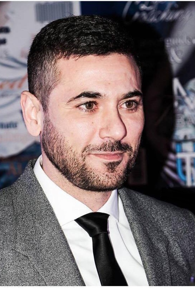 أحمد عز اعتبر سابقا من أوسم النجوم