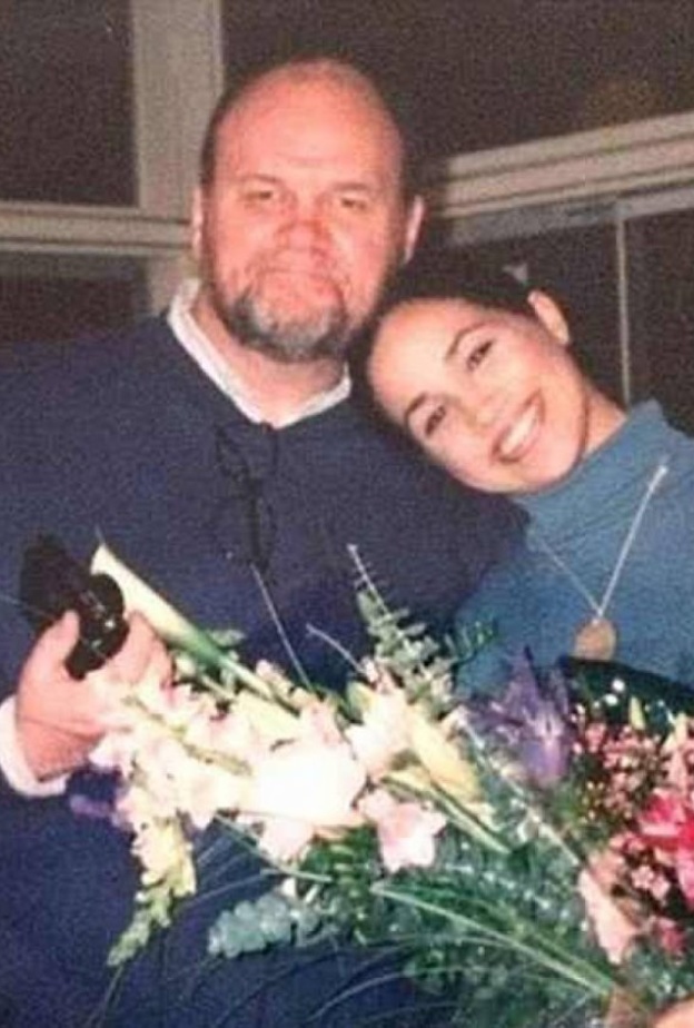 والد ميغان ماركل يمكنه التواصل معها عبر والدتها