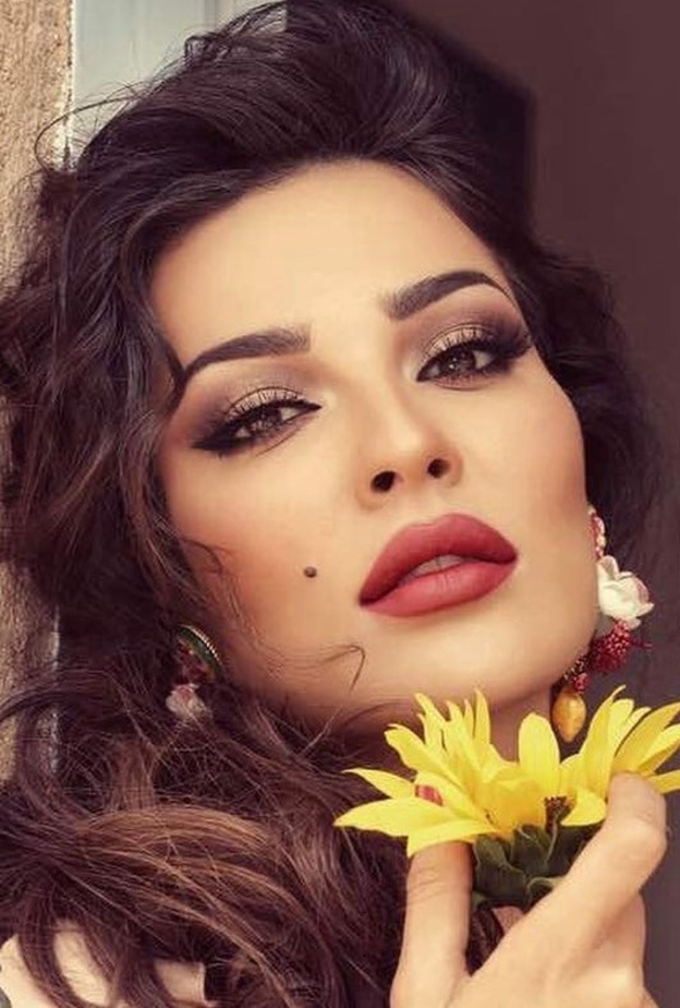 استوحي من النجمات مكياج للبشرة الحنطية