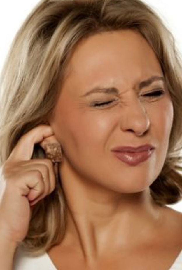 الأمراض الجلدية خلف الأذن تسبب رائحة كريهة