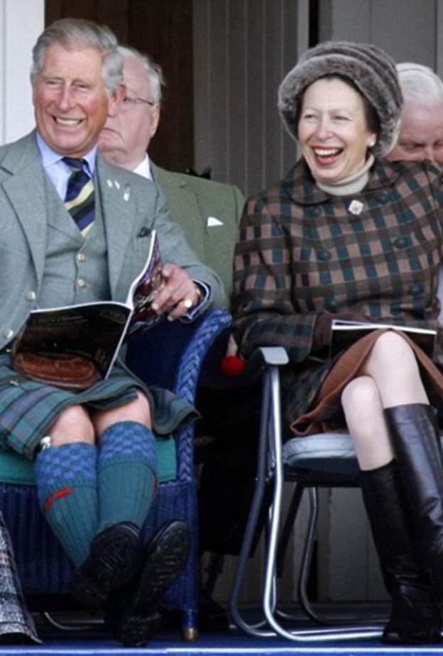 الأمير تشارلز يهنئ الأميرة آن بعيد ميلادها