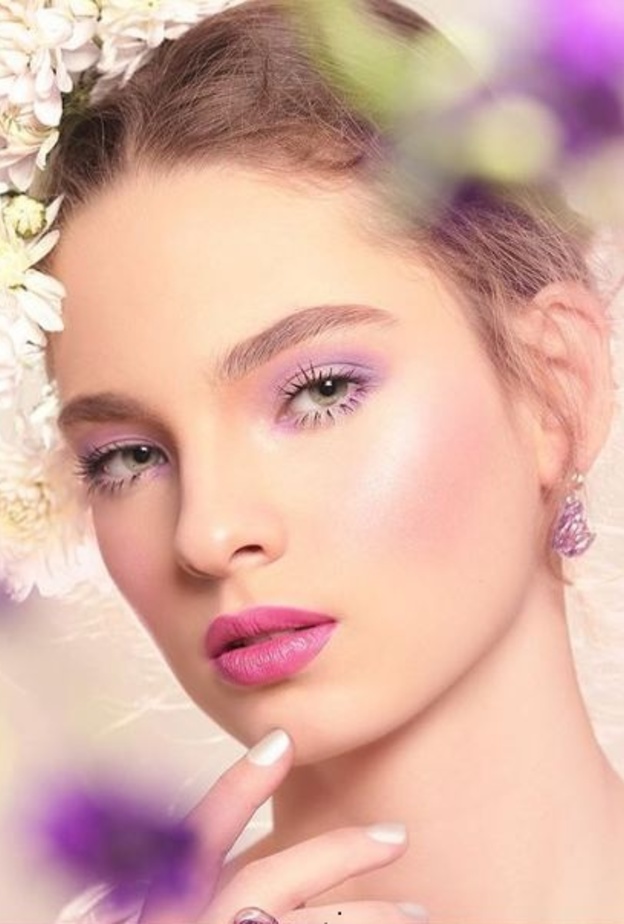 تعرفي على نصائح كريستيان ابي حيدر لتثبيت المكياج