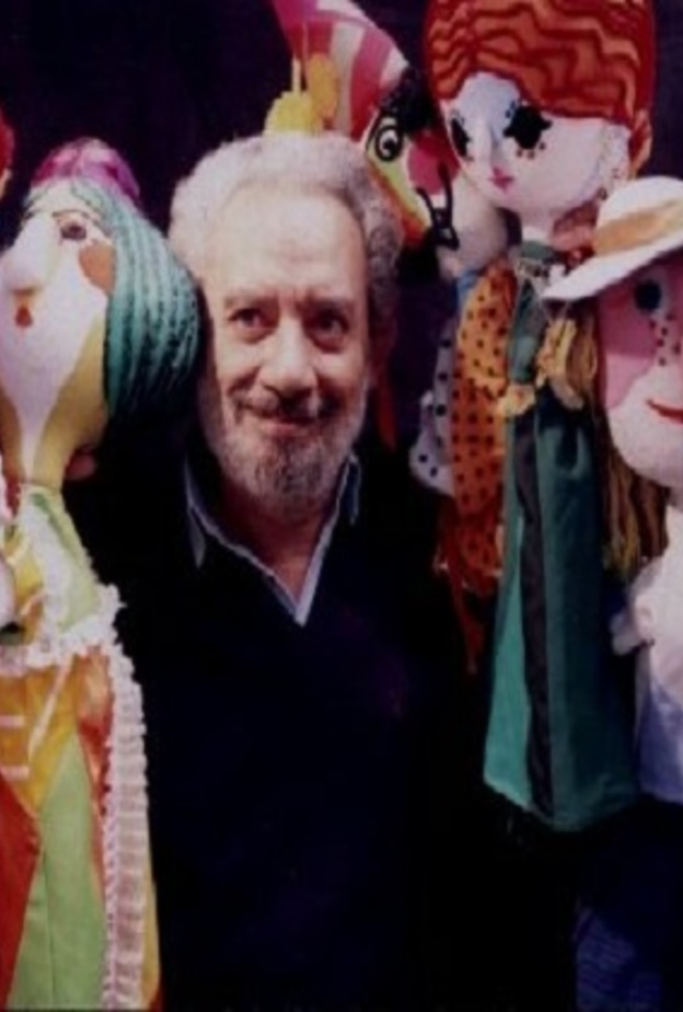 ناجي شاكر رائد فن العرائس