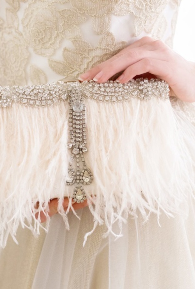  كلتش للعروس من cloe noel