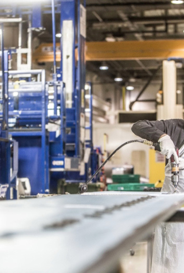 الإمارات تحتفل بـ "يوم المرأة الإماراتية" تحت شعار "نهج زايد" 