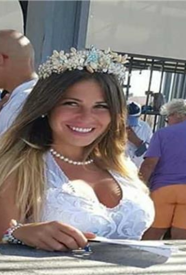 منة حسين فهمي في زفافها