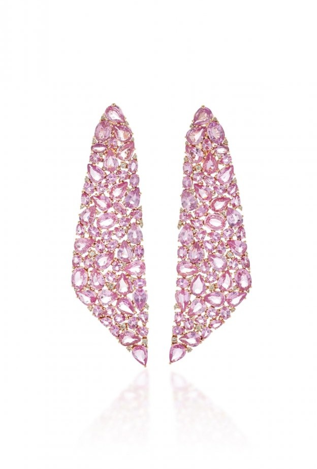  أقراط من أنابيلا تشان Anabela Chan