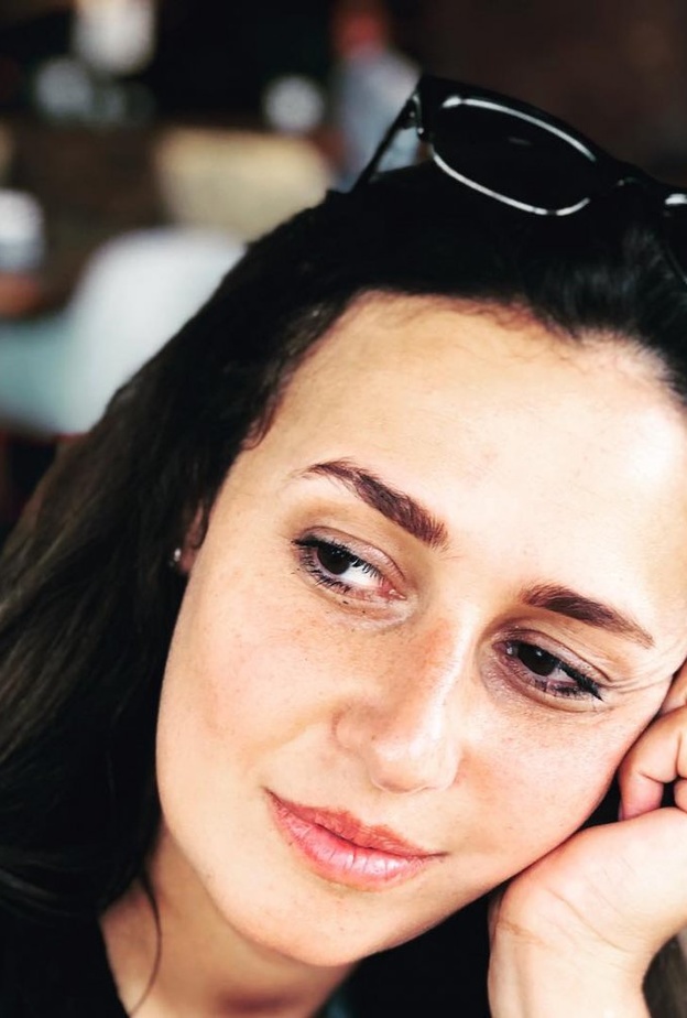 حلا شيحا تسافر الى مكان اقامة زوجها