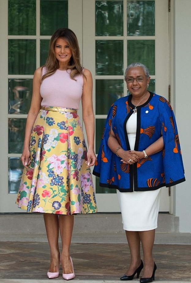  إطلالة ميلانيا ترامب الأخيرة في غاية الأناقة