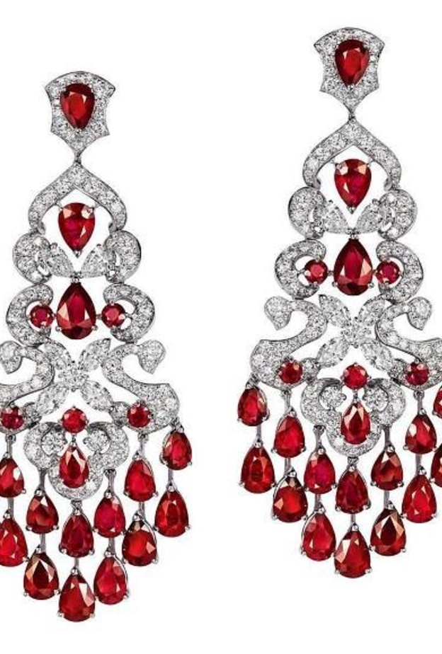 خاتم من آنا هو  Anna Hu