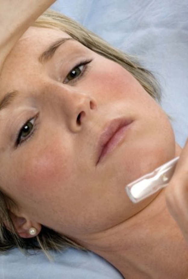 إرتفاع حرارة الجسم من أبرز أعراض الحمى الشوكية