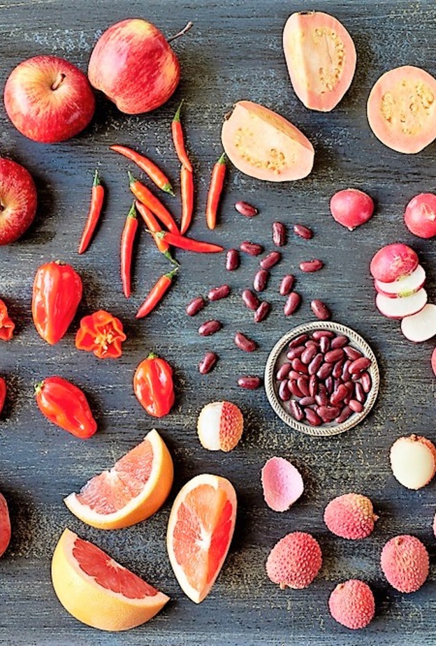 الاطعمة ذات اللون الاحمر لتعزيز الصحة