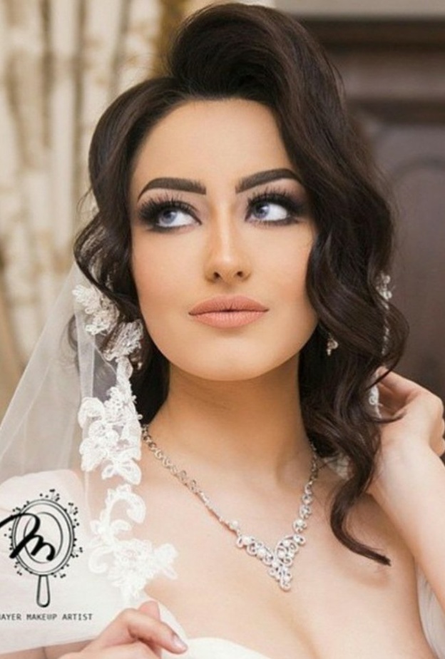 الخبيرة هميز بنجابي تميل الى الكلاسيكية