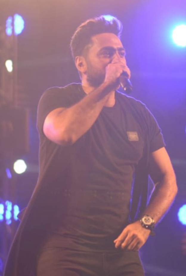 تامر حسني في حفل نادي الشمس
