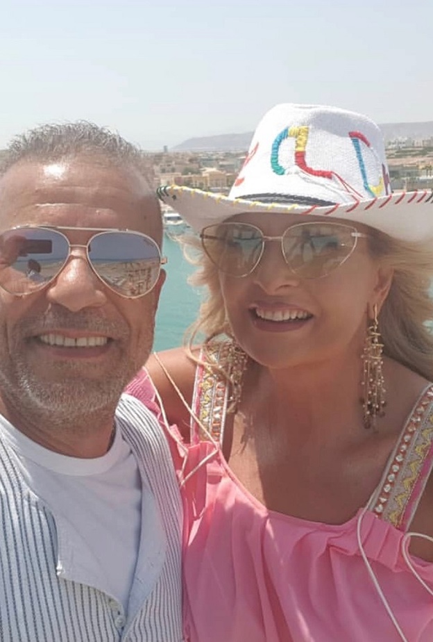 يسرا وشريف منير