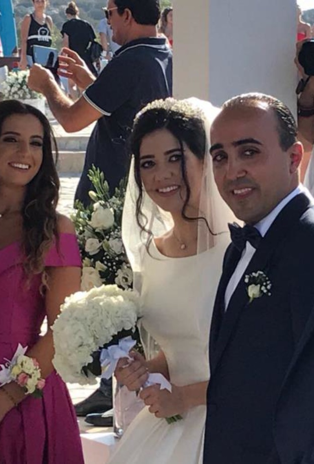 وجوه سياسية واعلامية شاركت العروسين في الاحتفال