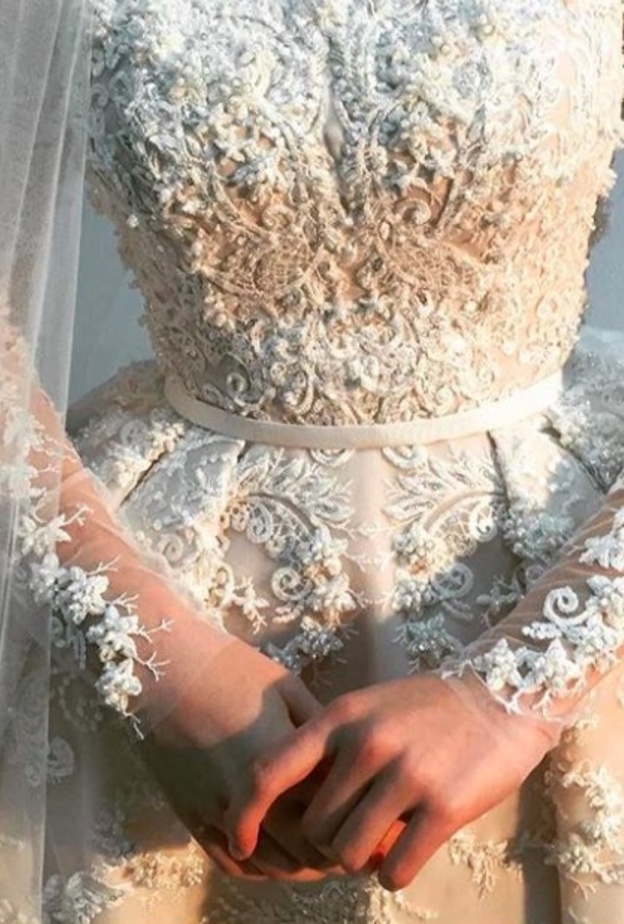 فستان من زهير مراد