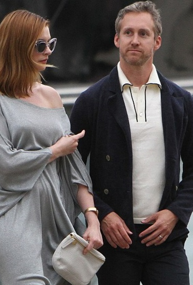 آن هاثاوي وزوجها